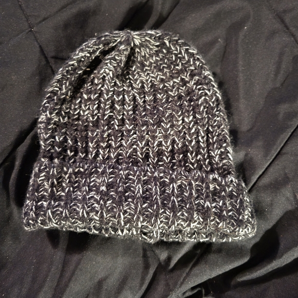 Knitted Hat - Picture 1 of 1